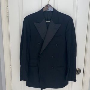 Polo Ralph Lauren black double breasted tuxedo worn twice. Great condition.